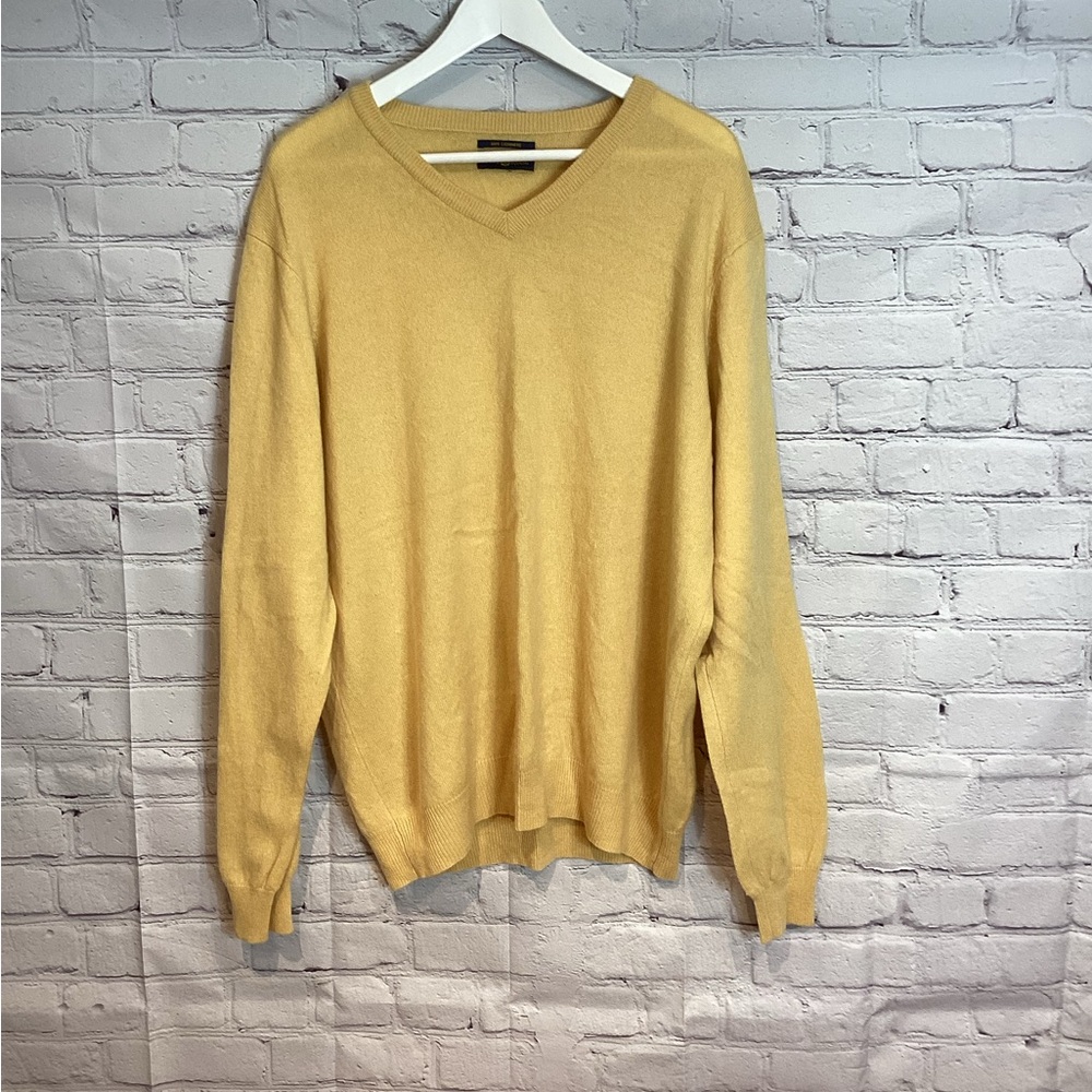 CASHMERE CLUB ROOM LARGE YELLOW V-NECK SWEATER EUC
